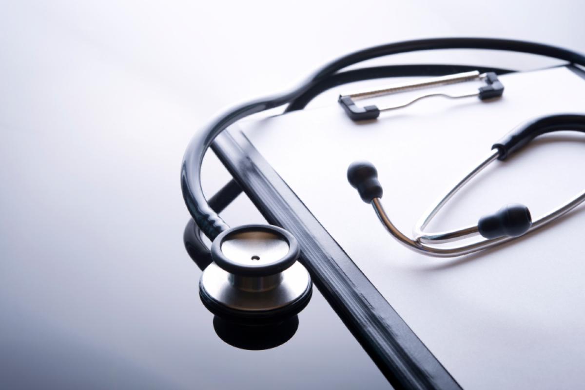 Stethescope on a clipboard